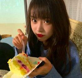 娱乐圈吃瓜网红,揭秘明星幕后故事，带你领略娱乐圈风云变幻